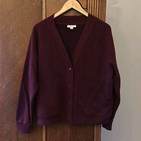 On 34th cardigan NWOT Red Snaps Modern Small - Picture 2 of 4